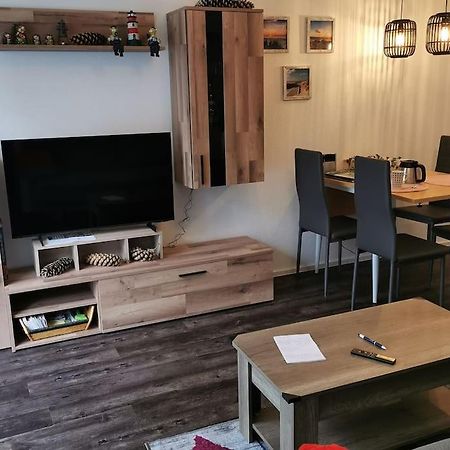 Wohnen Direkt Am Uferpark Mit Grossem Balkon Und Seeblick Friedrichshafen Luaran gambar