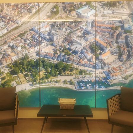Wohnen Direkt Am Uferpark Mit Grossem Balkon Und Seeblick Friedrichshafen Bilik gambar