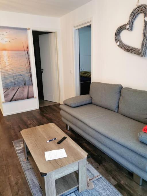 Wohnen Direkt Am Uferpark Mit Grossem Balkon Und Seeblick Friedrichshafen Luaran gambar