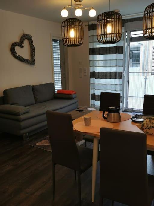 Wohnen Direkt Am Uferpark Mit Grossem Balkon Und Seeblick Friedrichshafen Luaran gambar